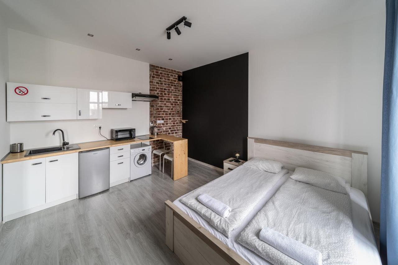 Black & White Vision Apartment - Centrum Οπόλε Εξωτερικό φωτογραφία